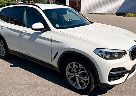 BMW X3 xDrive30i ADVANTAGE AT ADVANTAGE