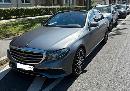 Mercedes-Benz E 400 4MATIC DESIGNO EXCLUSIVE Autom. EXCLUSIVE