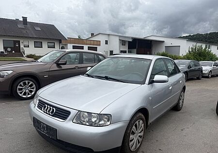 Audi A3 1.6 tiptronic Attraction*KLIMA*1.6*TÜV*8.2026