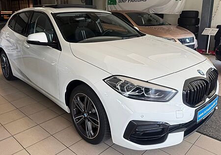 BMW 118 iA Sport Line,HUD,LED,Panorama-Dach