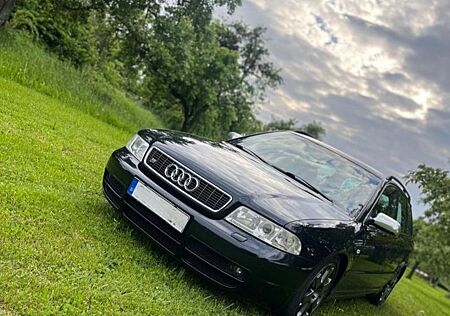 Audi S4 B5 Facelift 2.7 Biturbo TÜV Neu