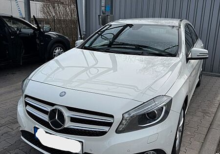 Mercedes-Benz A 180 BlueEFFICIENCY Edition AUTOMATIK