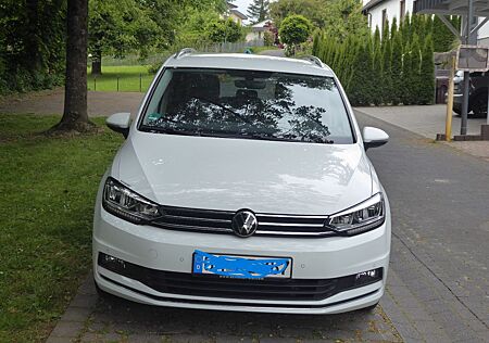 VW Touran Volkswagen 1.5 TSI OPF DSG Highline AHK