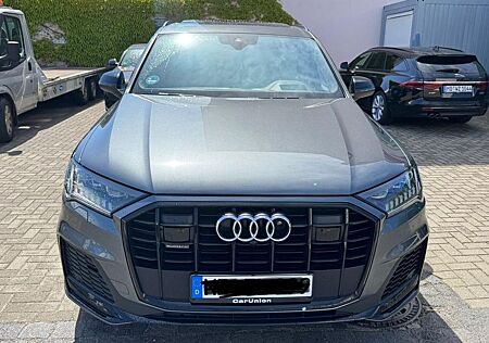 Audi Q7 50 TDI quattro S line/7Sitze/Vollausstattung