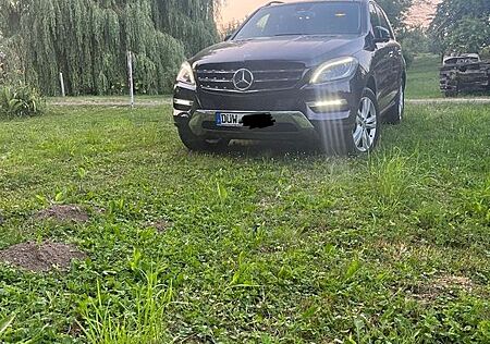 Mercedes-Benz ML 350 BlueTEC 4MATIC /Pano/TÜV/ Bremsen Neu//