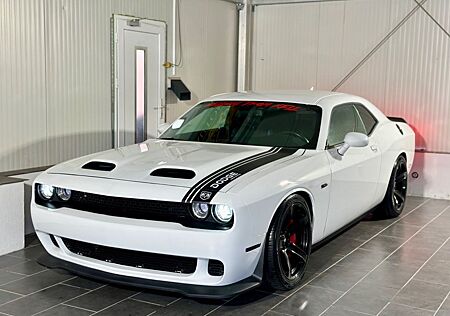 Dodge Challenger 6,2 V8-HELLCAT-H&R-LEDER-NAVI-EXTREM