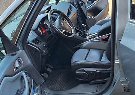 Opel Zafira Tourer 1.4 Turbo OPC LINE