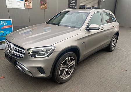 Mercedes-Benz GLC 300 de 4Matic / ACC / AHK / KAMERA