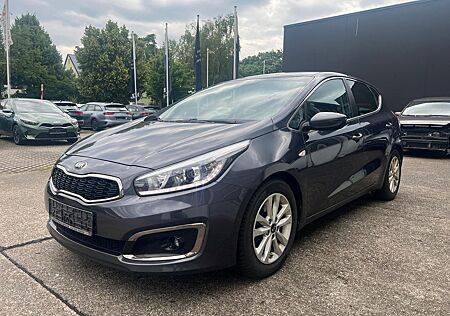 Kia Cee'd Ceed 1.6 CRDi DREAMTEAM NAVI/KAMERA ALLWETTER