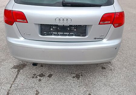 Audi A3 1.6 tiptronic Ambiente Sportback Ambiente