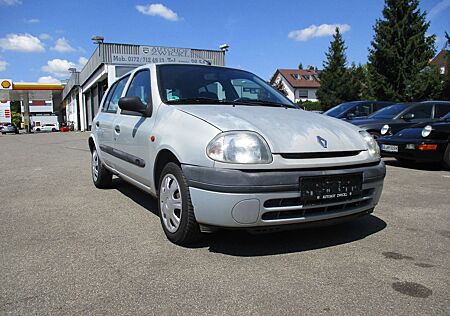Renault Clio Basis 1.2