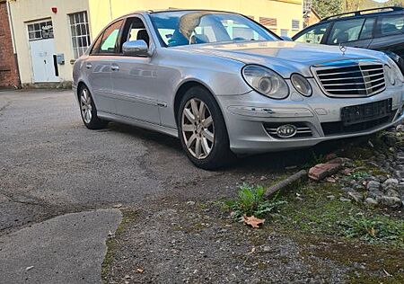 Mercedes-Benz E 500 Avantgarde V8