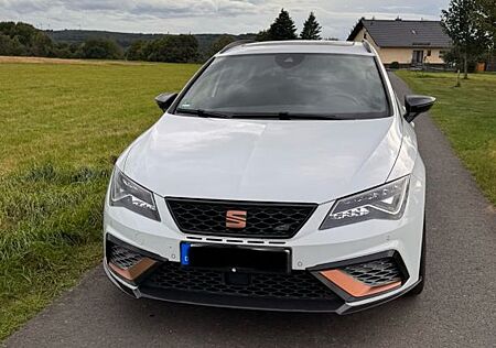 Seat Leon 2.0 TSI CUPRA R 4Drive DSG Sportstourer...