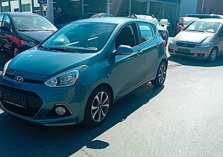 Hyundai i10 1,2 "Klima,SHZG,Lenkradheiz.,4 Zylinder "