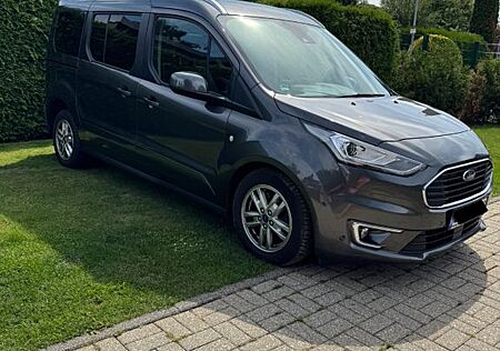Ford Grand Tourneo 1.5 EcoBlue 88kW Auto Titanium...