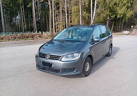 VW Sharan Volkswagen 2.0 TDI BlueMotion Technology