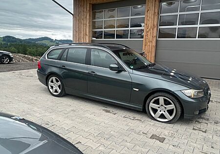BMW 325i Touring -LCI