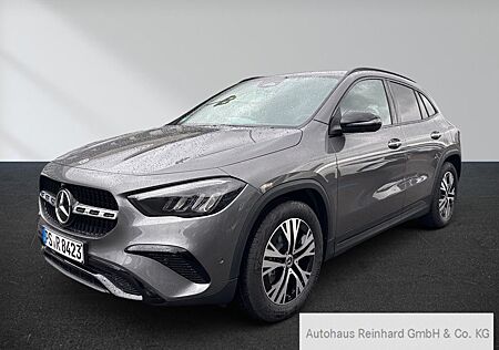 Mercedes-Benz GLA 180 PROGRESSIV+360°+DISTRONIC+NIGHT+EASYPACK