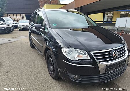 VW Touran Volkswagen Highline Klima Sitzheizung Navi Touch