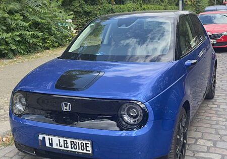 Honda e Advance | EZ 09/21 | Nur 12 tkm | Garage