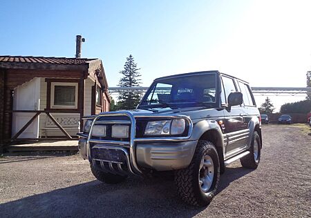 Hyundai Galloper 3,0 V6 Exceed (5-Gang)