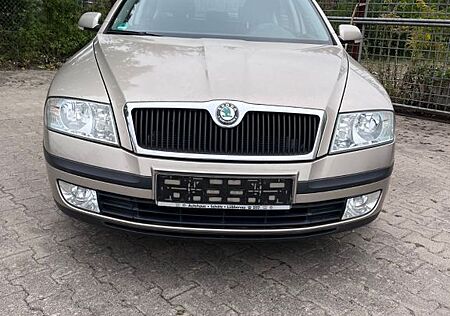 Skoda Octavia 1. Hand und TÜV neu