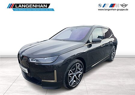 BMW iX xDrive40 HK HiFi DAB Pano.Dach Komfortzg.