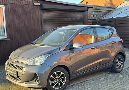 Hyundai i10 Style AUTOMATIK KLIMA SHZ PDC ALU NAVI