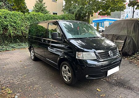 VW T5 Multivan Volkswagen Startline 2.5 TDI