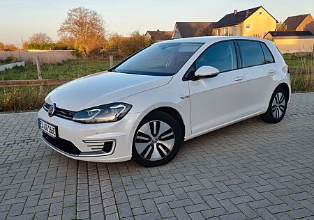 VW Golf Volkswagen E- Wärmepumpe LED