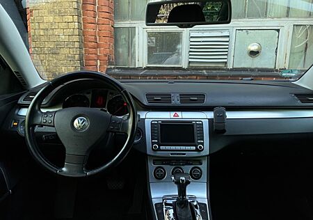 VW Passat Variant Volkswagen 2.0 TDI DPF DSG 125kW Highlin...