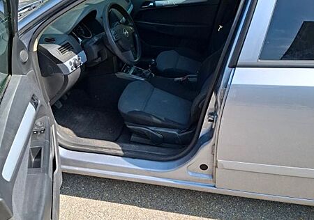 Opel Astra Caravan 1.6 Twinport -