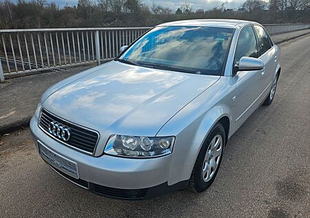 Audi A4 2.0 l#WINTERREIFEN/SOMMERREIFEN/HU/AU 9/2025#