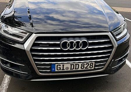 Audi Q7 3.0 TDI quattro tiptronic, 7-Sitzer