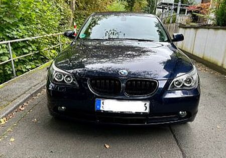 BMW 520i -