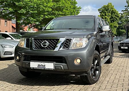 Nissan Navara Pickup Double Cab SE 4X4 5-Sitzer