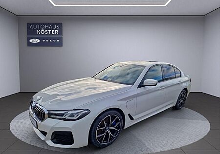 BMW 545 e xDrive M SPORT SCHIEBEDACH AHK HUD