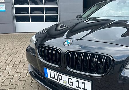 BMW 523i