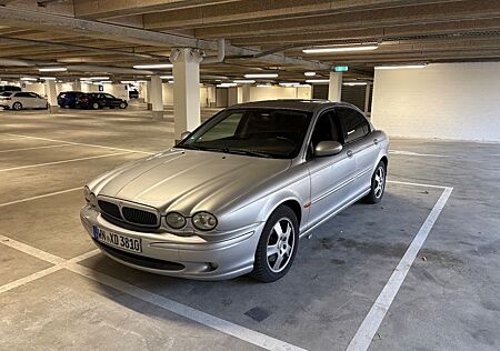Jaguar X-Type 2.1 Liter V6 Executive Executive