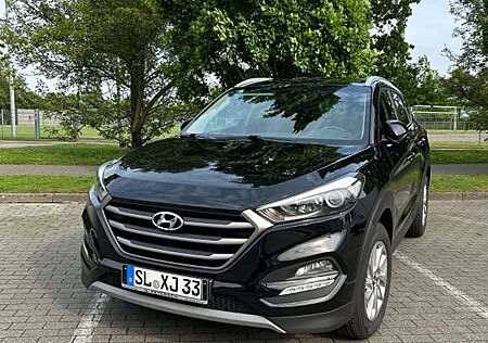 Hyundai Tucson 1.7 CRDi | BREMSEN NEU | ALU | LHZ | SHZ