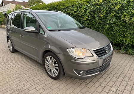 VW Touran Volkswagen 1.4 TSI Sitzheizung, Steuerkette neu,