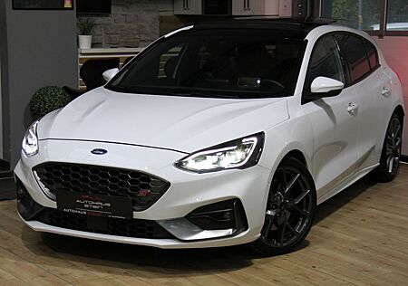 Ford Focus ST Perform/Pano/Kamera/B&O/HUD/ACC/Virtual