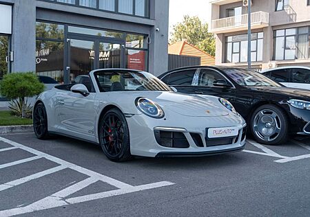 Porsche 911 Urmodell 911 Carrera 4 GTS Cabriolet