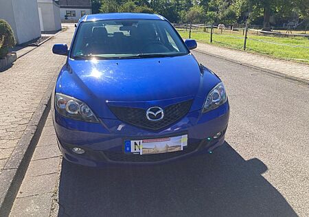 Mazda 3 1.6 Active Sport wenig km 8-fach bereift