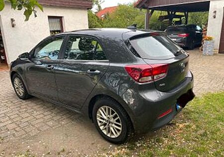 Kia Rio 1.4 Spirit Spirit