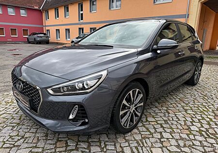 Hyundai i30 1.4 T-GDI Premium Leder Navi Kamera 2.Hand