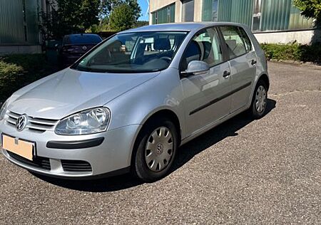 VW Golf Volkswagen 1.4. TÜV 07/2026 BRANDNEUE ALLWETTER REIFEN