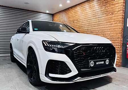 Audi RS Q8 RSQ8 TFSI/AHK/ MATRIXLED/HEAD UP/305KMH/PANO/