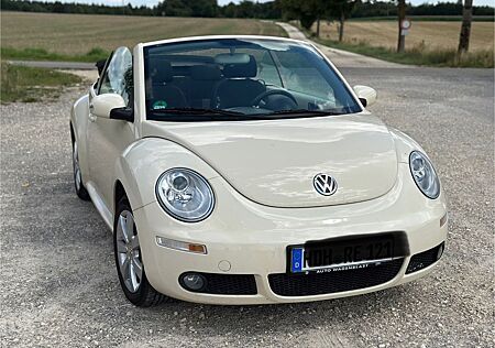 VW New Beetle Volkswagen 2.0 Cabriolet -
