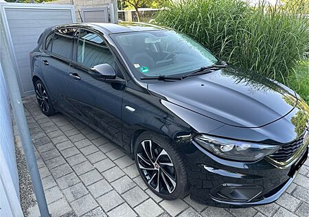 Fiat Tipo 1.4 T-Jet S-DESIGN S-DESIGN